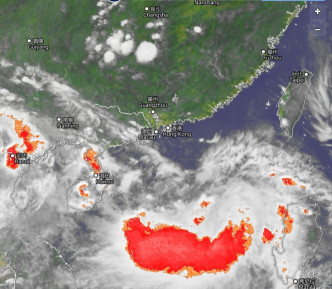 南海中北部的低壓區會在未來一兩日向東移。天文台強對流天氣圖像