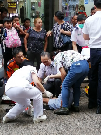 ‎有诊所的医生及护士到场急救。香港突发事故报料区Din Chan