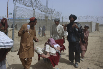不少阿富汗人闻塔利班色变，连日来大批国人逃亡。美联社图片