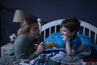 剧中，琦温斯莉除了是警探，亦是一名母亲。