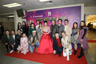 众人今日为TVB节目《流行经典50年》进行录影。