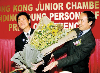 1999年張學友獲「世界十大傑出青年獎」。