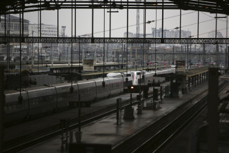 巴黎地铁火车大受影响。AP
