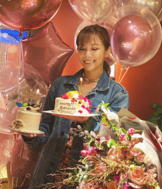 何雁詩慶祝28歲生日及最後單身派對。