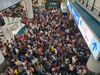 有人號召於9月7日堵塞往來香港機場的交通。資料圖片