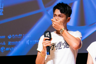震東雖然話這6年不算難捱，電影能上映就好，但出席台灣首映禮時也忍不住爆喊。
