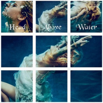 Avril Lavigne在instagram分享的9張照片拼起來，便是她在水底的拍攝相片。Avril Lavigne ig 圖片