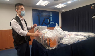 警方指疑犯涉嫌將毒品收藏在大型變壓器中，從東南亞國家空運到港。 林思明攝
