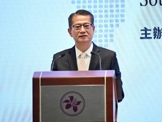 财政司司长陈茂波指，就深圳市人民政府在香港发行的债务票据所支付的利息和获得的利润，香港计画豁免徵收其利得税。