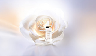 Dior全新玫瑰花蜜純白亮肌修護精華，首款有效提亮、賦活、提升透亮光采的亮肌修護精華。$3,100/30ml