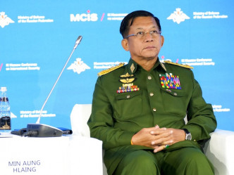 今天是缅甸军政府领袖敏昂莱65岁生日。AP资料图片