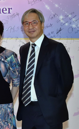 澳博营运总裁吴志诚传身家有30亿。