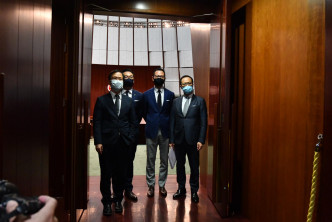 （左起）郭家麒、杨岳桥、郭荣铿及梁继昌的议员资格已被褫夺。