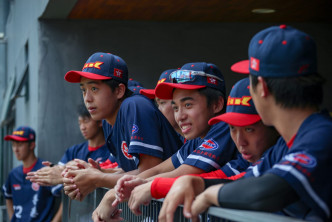 交流活动结束后，全运会香港棒球代表队和深圳南山青年代表队前往腾讯和南头古城进行了参观游览。