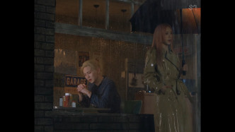 Key與泰妍在一間餐廳「相遇」。