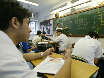 業界建議，為任教非華語生老師設立常額教席。資料圖片