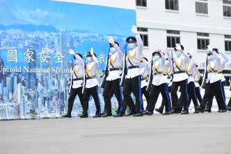 惩教署职员训练院表演中式步操。