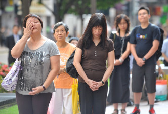 同年8月26日，港府早上举行默哀三分钟悼念菲律宾马尼拉挟持人质事件死难者 - 资料图片