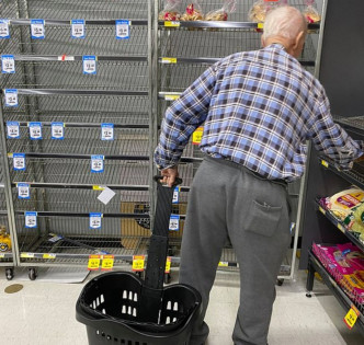 澳洲還有一些老人搶購不到物資。網圖