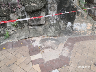 近日界石已消失不见，疑被移走。港城游记Facebook专页图片