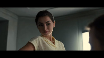 Ana de Armas 2017年拍过《银翼杀手2049》。