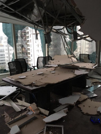 疑似红磡海滨广场办公室灾后图片曝光。Foxman图片