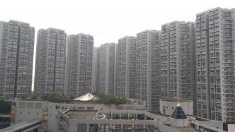 麗港城3房套915萬成交 低市價6%
