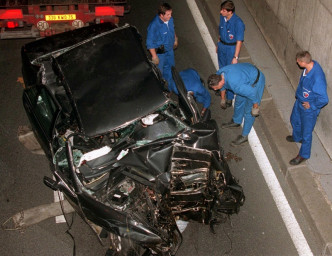 戴安娜8月30日在巴黎发生车祸。AP