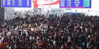 廣州南站今年春運每日客流量達到60萬人次。網上圖片