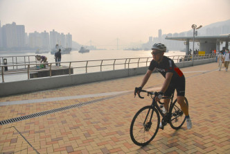 香港空气污染达到严重水平。