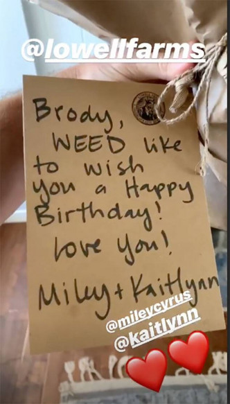 Miley与Kaitlynn送Brody大麻产品。IG