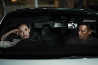 倪妮与华仔的第一场戏在车内拍摄。
