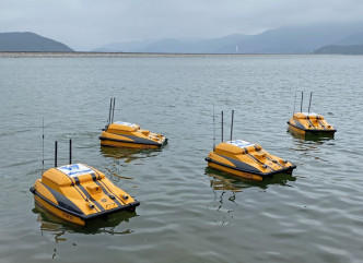 每艘无人船均配置了水质分析装置、取样装置、卫星导航接收器等。水务署图片