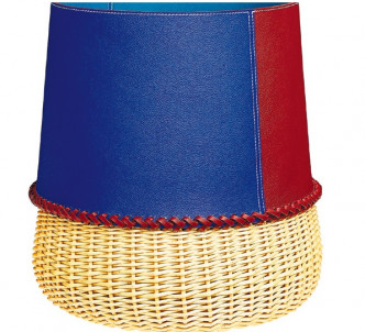 收纳物品同时不失美感，使用CHROMATIC织篮就最合适，织篮糅合皮革和柳条两种素材，为日常用品披上不一样的色彩。