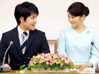 日本真子公主预计下月底与小室圭完婚。