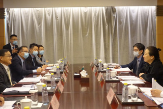鄭若驊在北京外交部出席年度交流。政府新聞處