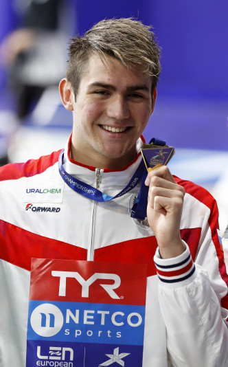 高利斯歷哥夫創50米背泳世界紀錄。AP