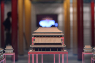 展览介绍紫禁城的由来、规划和建筑特色。