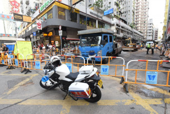 通菜街爆水管仍然抢修中