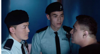 好人難做

喺《機動部隊2019》中，寶寶飾演好憎警員的華籍英兵，之後都有舊同事不滿他拍戲唱衰紀律部隊。