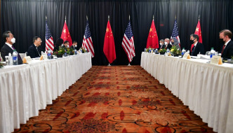 中美结束在阿拉斯加的高层战略对话。AP资料图片