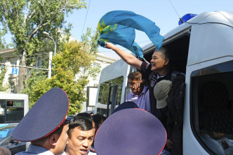 哈薩克爆反華示威。AP