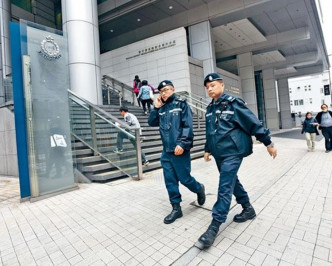 警方拘兩男一女涉嫌販毒，檢1900萬元可卡因。資料圖片