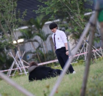 Jer（白衫）曾被拍到和姜涛拍摄争执场面。