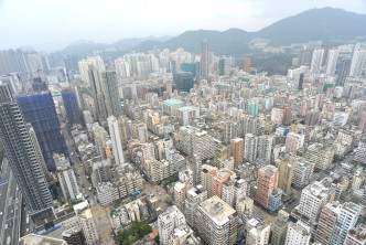 香港楼价及租金高企令市民难以负担。资料图片