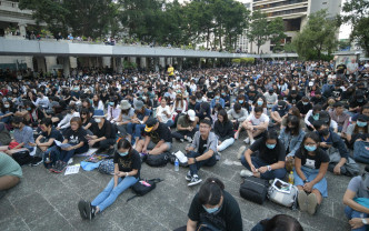 有网民在中环遮打花园发起「愿祢荣光归香港」集会。
