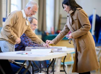 法國市政選舉如期舉行，投票人數創新低。AP