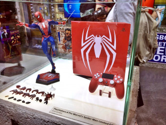 「PS4 Pro Marvel’s Spider-Man限定版套装」，在动漫节率先接受预订，每日限量100部。