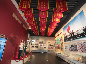 展覽主題為「夢起東方」，設「中國夢」、「強軍夢」、「香江衛士」三個主題展廳。