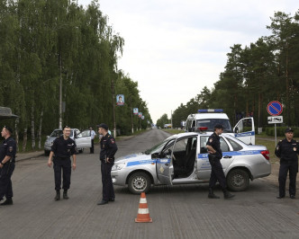 当局宣布捷尔任斯克市与附近3个村庄进入紧急状态。AP